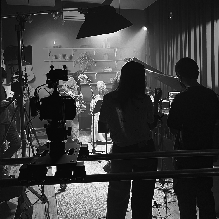 Listen To Your Body behind the scenes — photo 2