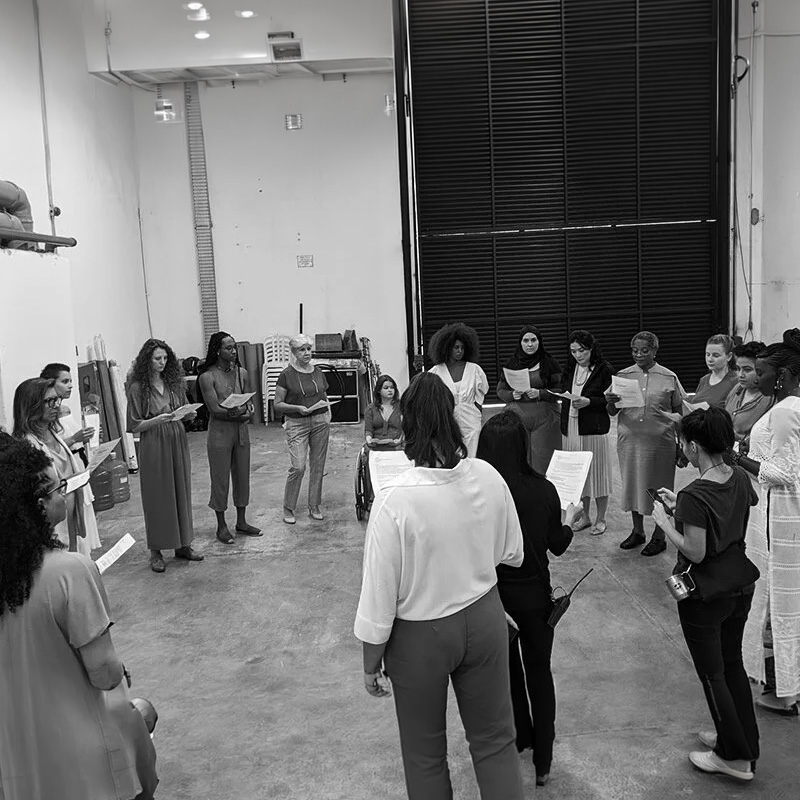 Behind the scenes — photo 4